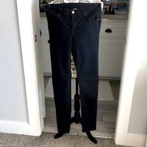 Black skinny jeans